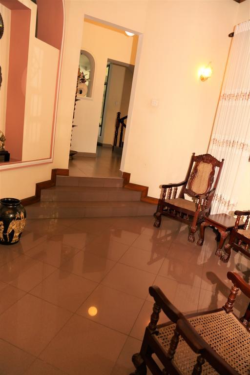 Glory Homestay Канді Екстер'єр фото