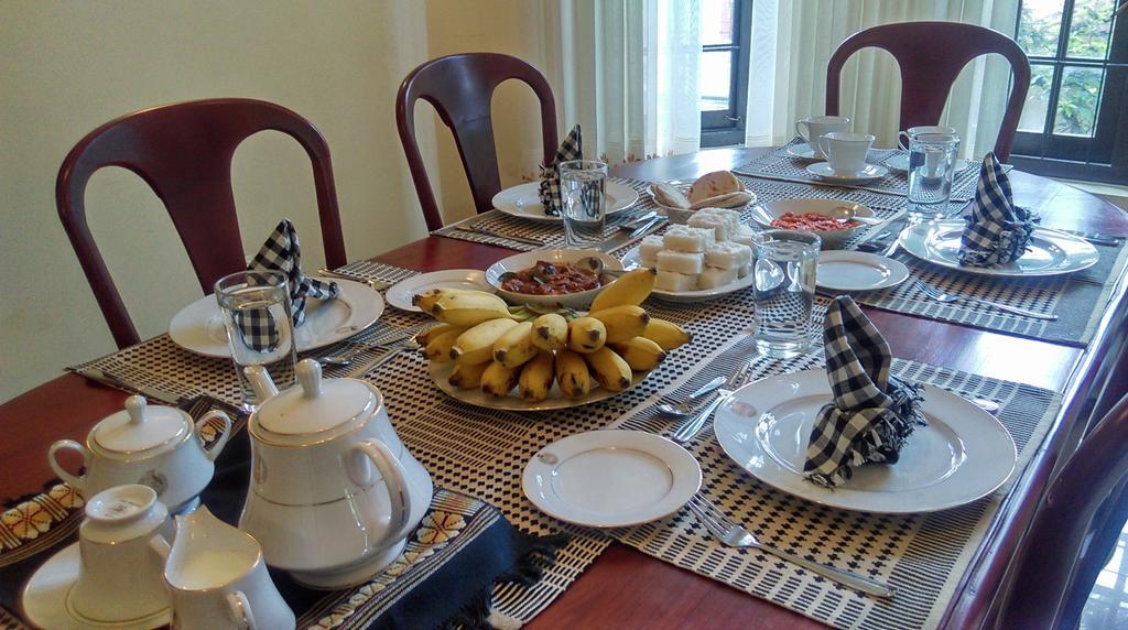 Glory Homestay Канді Екстер'єр фото
