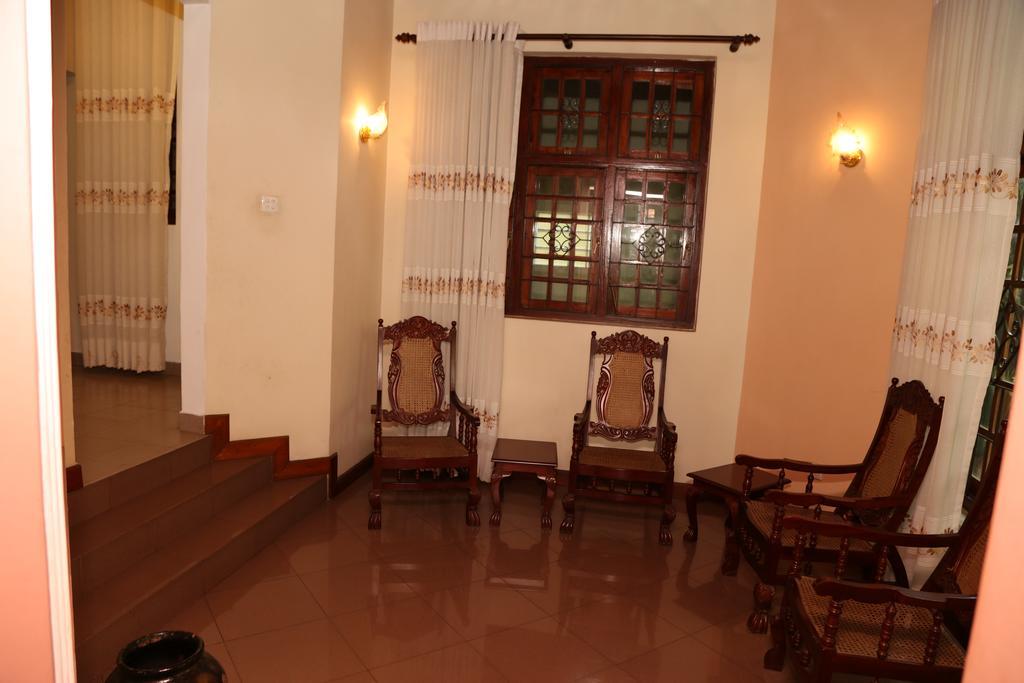 Glory Homestay Канді Екстер'єр фото