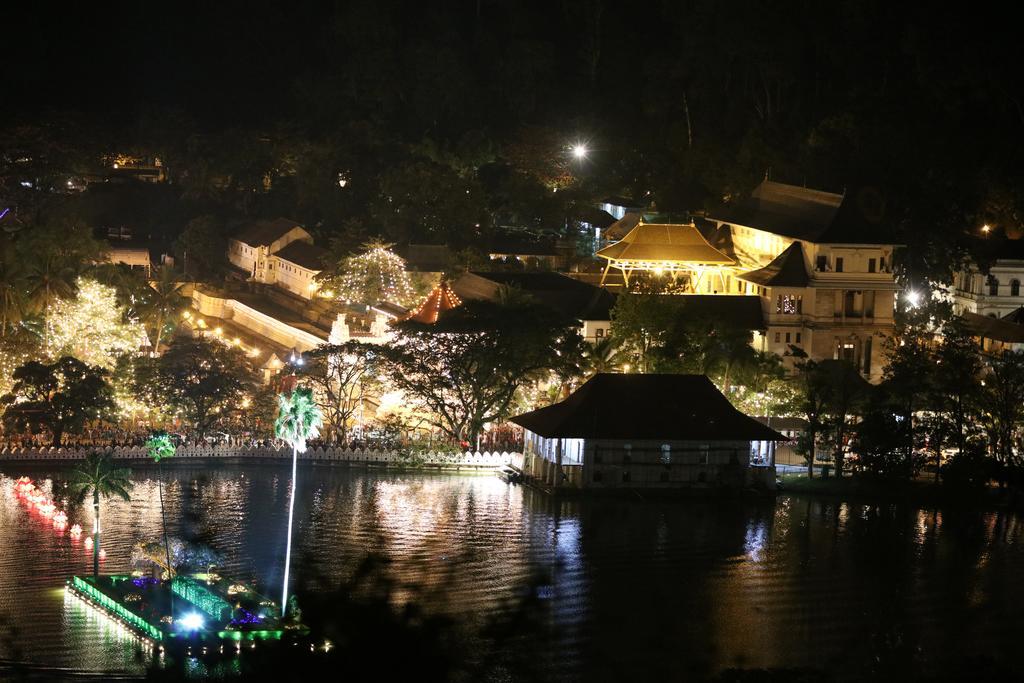 Glory Homestay Канді Екстер'єр фото